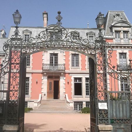 Chateau Sallandrouze Bed & Breakfast Aubusson  Exterior photo