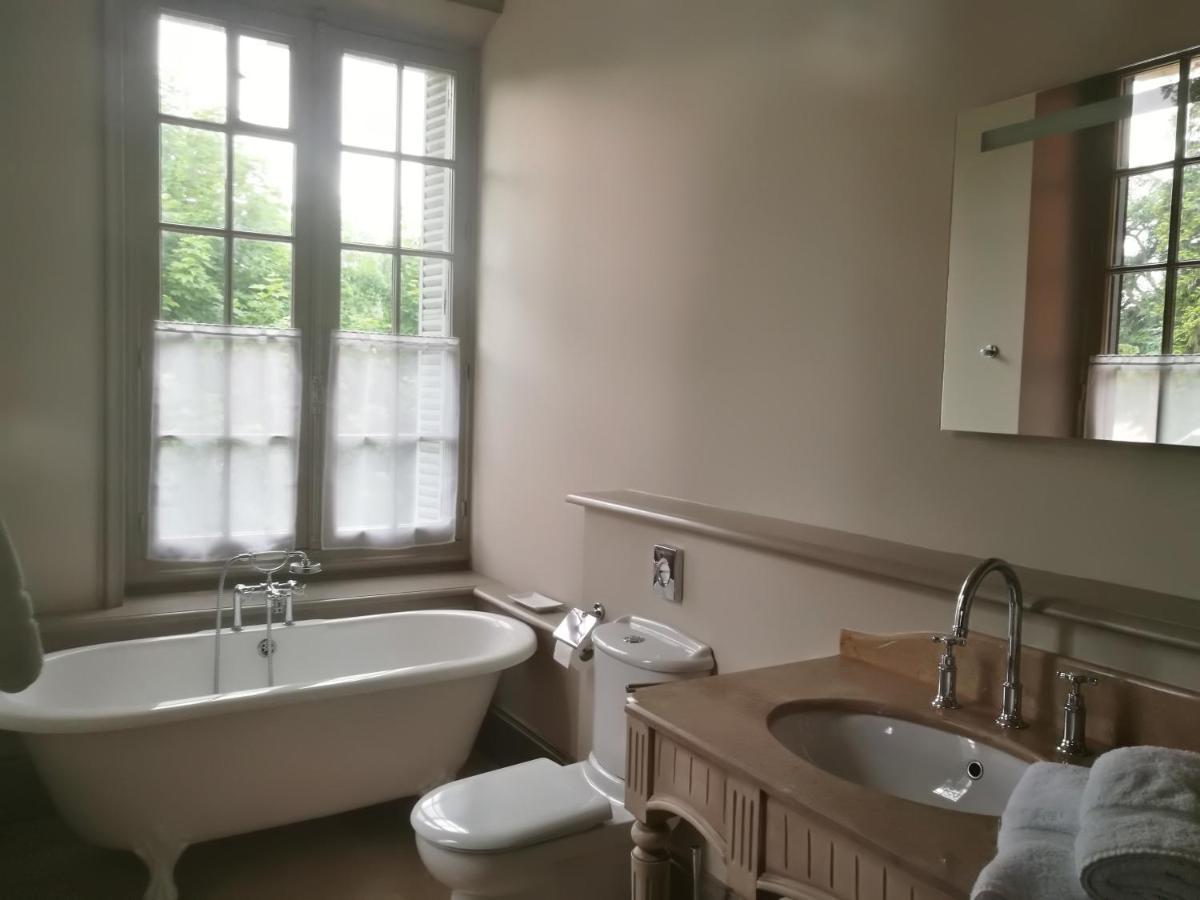 Chateau Sallandrouze Bed & Breakfast Aubusson  Exterior photo